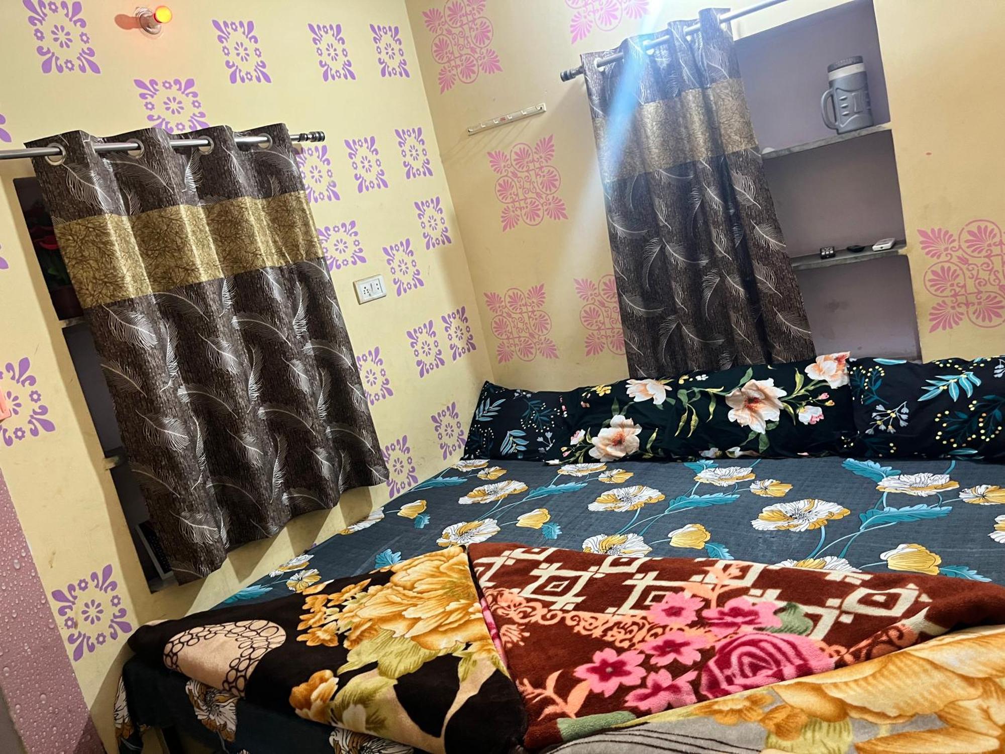 Hardik Guest House & General Store Ringas Экстерьер фото